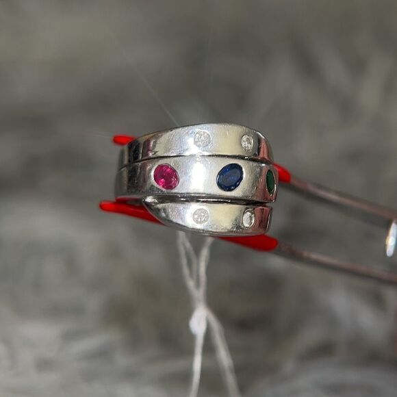 18k Diamonds, Emerald, Sapphire & Ruby Ring - Picture 4 of 16